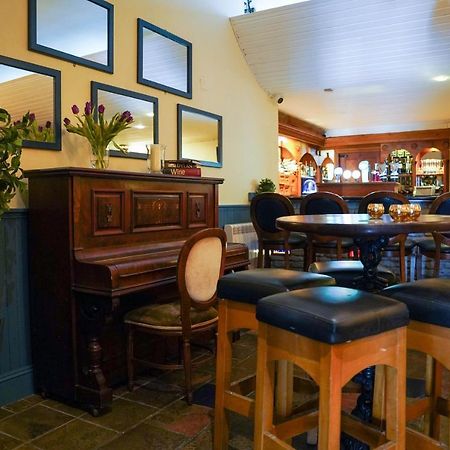 Alcock & Brown Hotel Клифдън Екстериор снимка