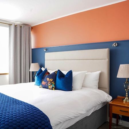 Alcock & Brown Hotel Клифдън Екстериор снимка