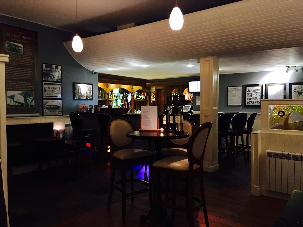 Alcock & Brown Hotel Клифдън Екстериор снимка
